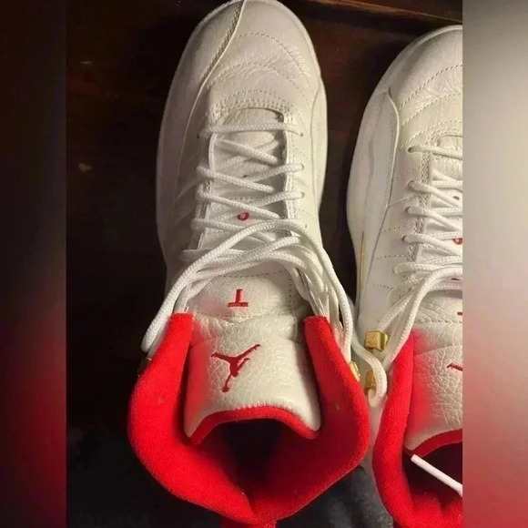 Jordan 12 Retro FIBA 2019 Men’s 7/ Women’s 8.5 - Picture 7 of 10